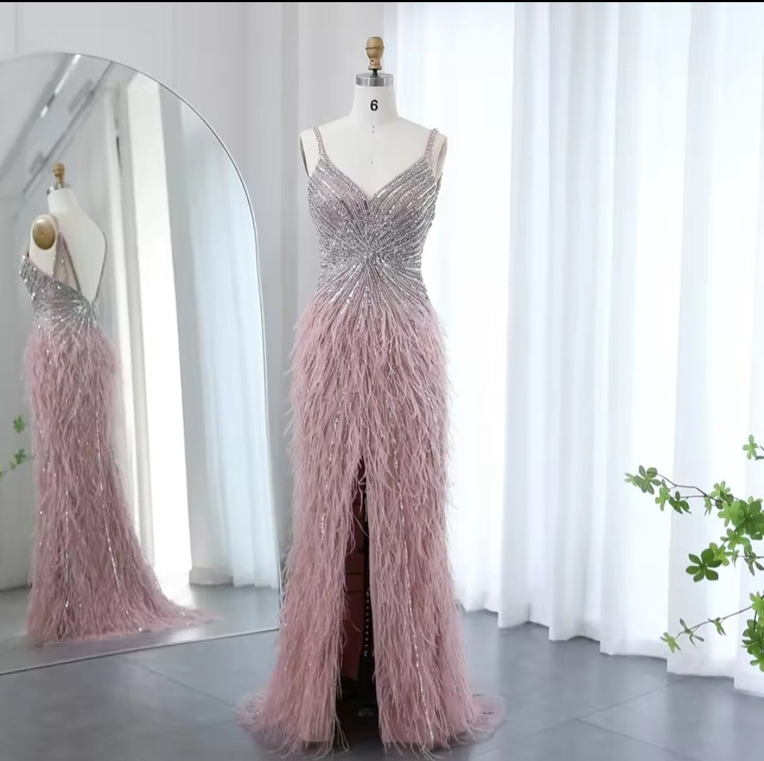 Vestido de Formatura Luxo com Plumas e Cristais Swarovski – GRF-0014