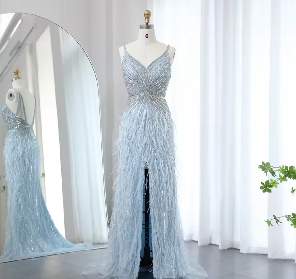 Vestido de Formatura Luxo com Plumas e Cristais Swarovski – GRF-0014
