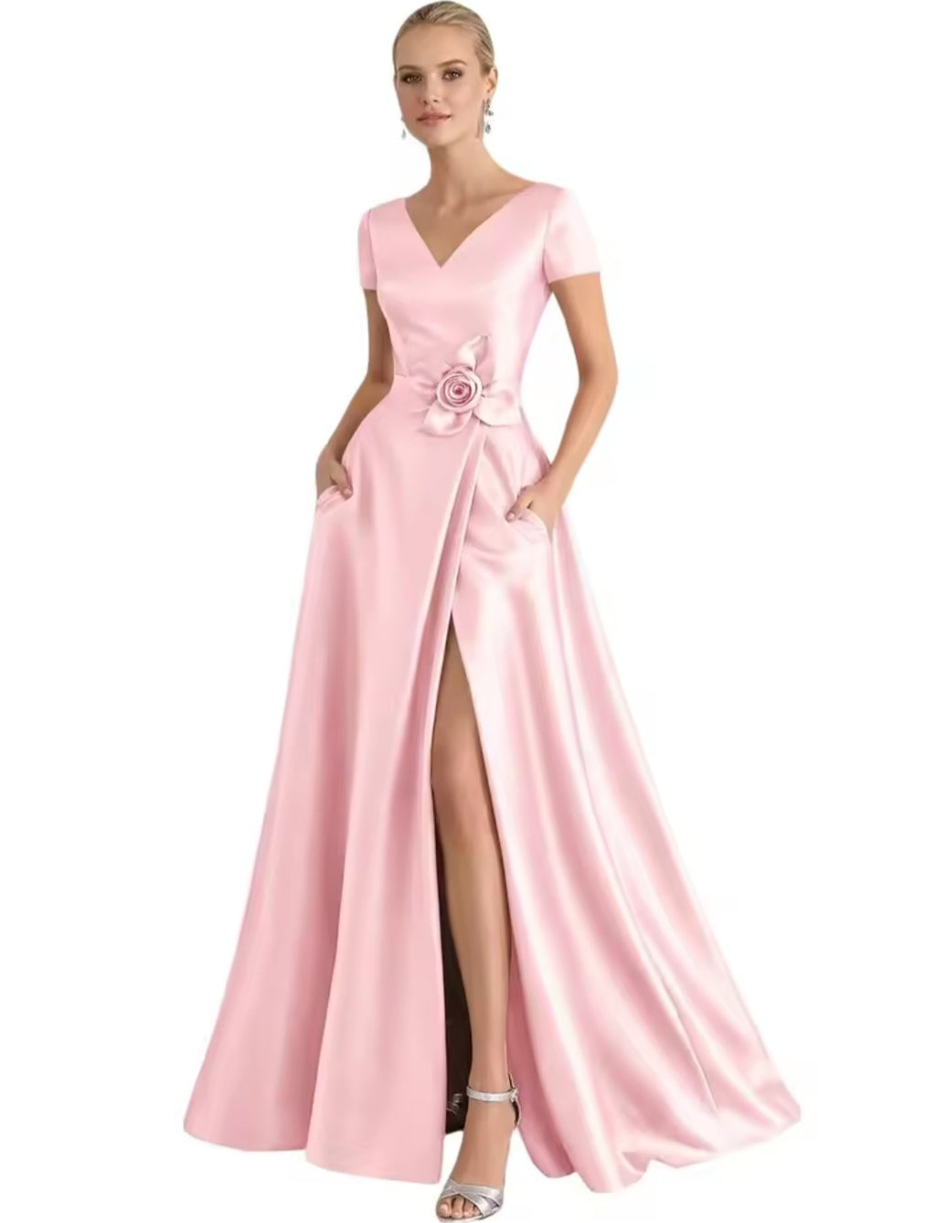 Vestido Clássico de Seda para Mãe de Noiva com Flor Artesanal – GRF-0001