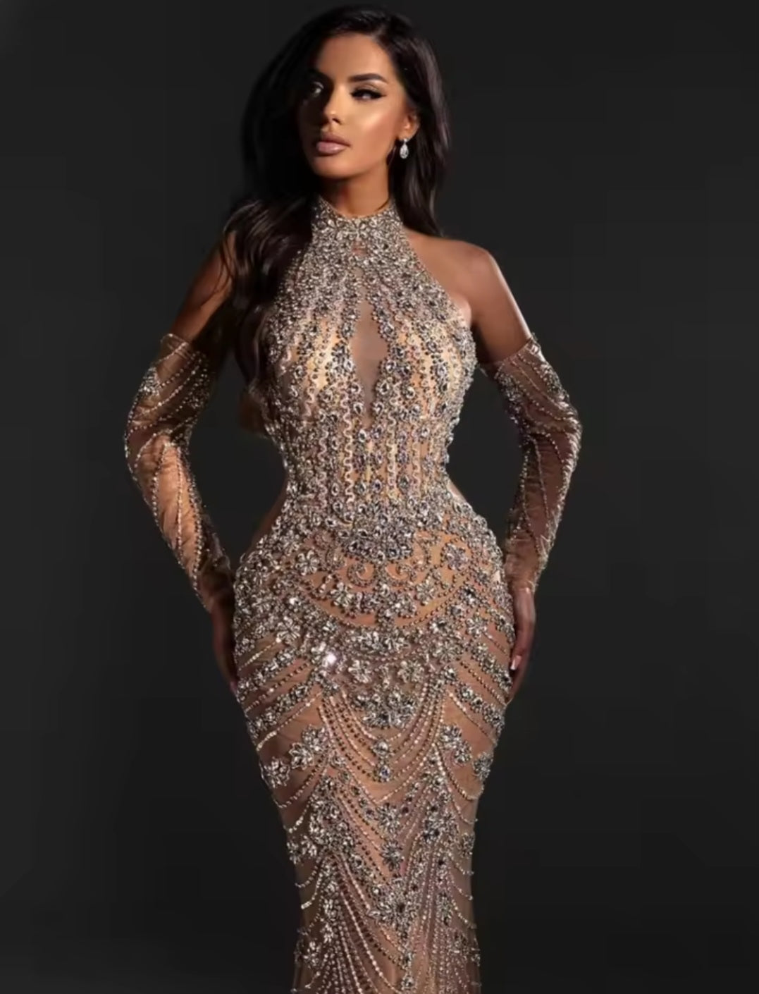 Coleção Royale – Vestido Premium Alto Luxo Bordado em Cristais Swarovski – GRF-0050